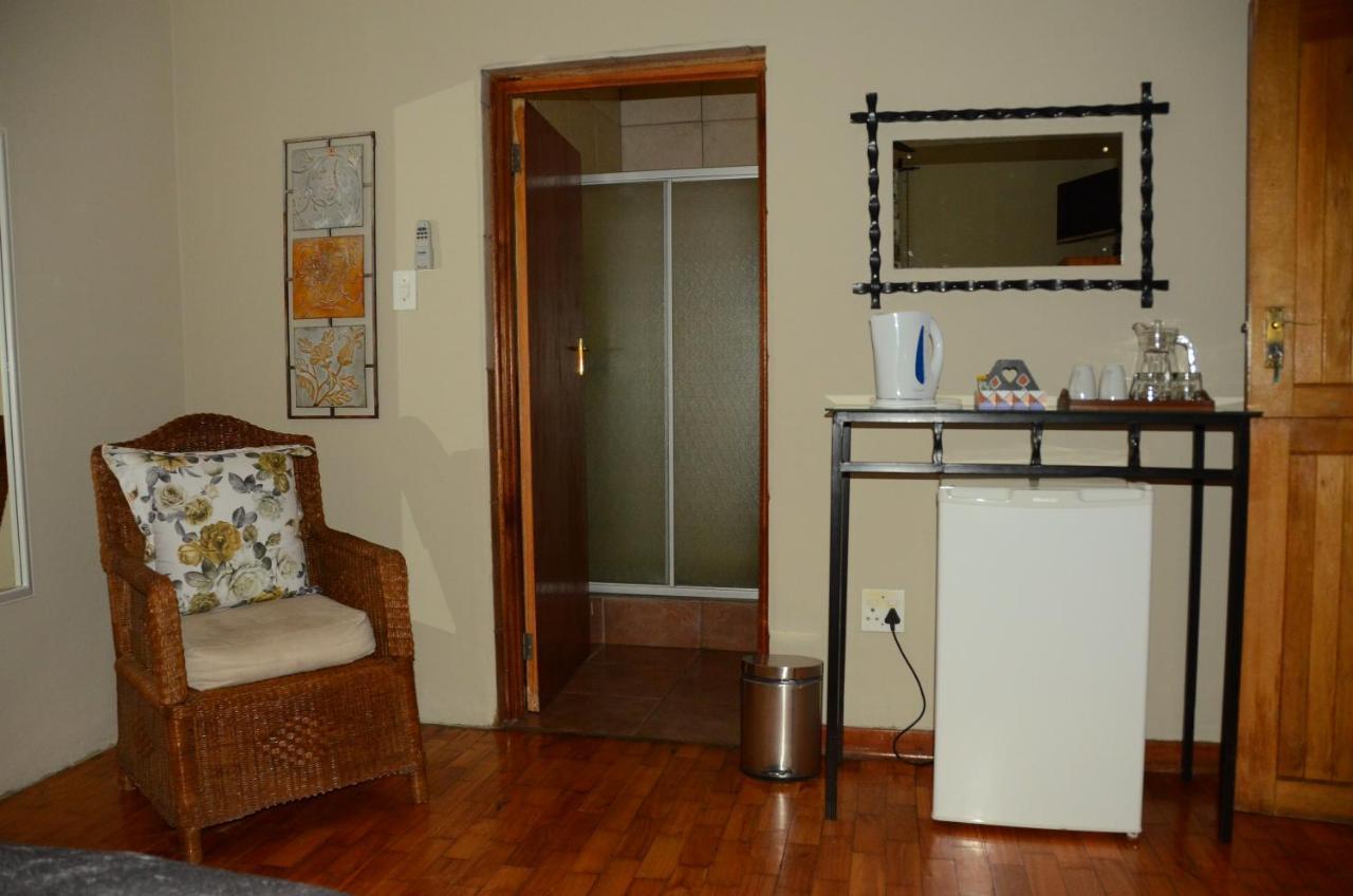 Hotel Big Tree Midrand Exterior foto